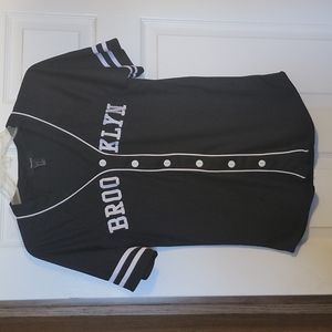 Forever 21 Brooklyn baseball type shirt
